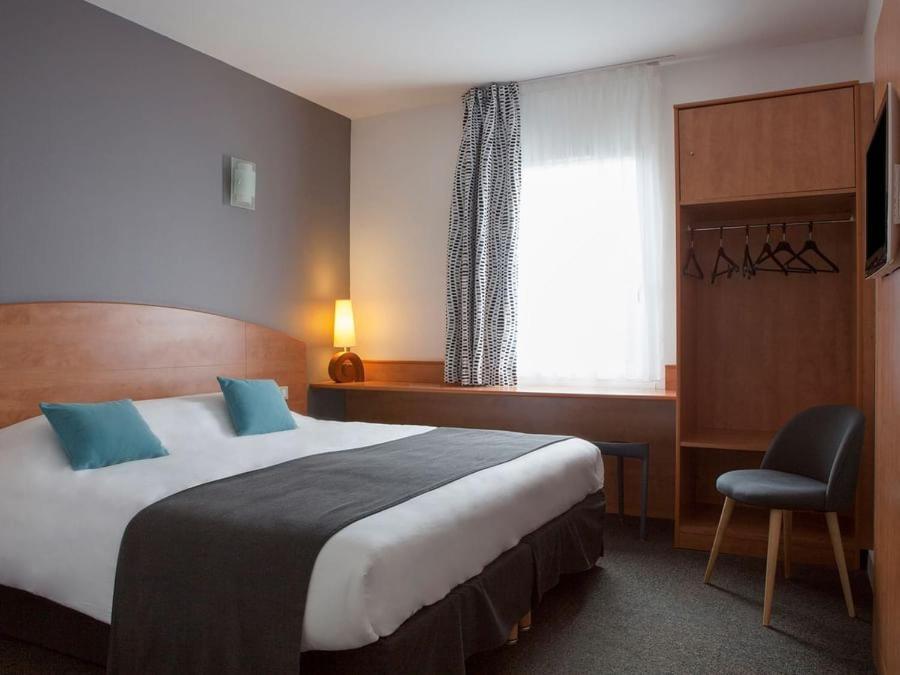 The Originals City, Plume Hotel, Bressuire Bagian luar foto