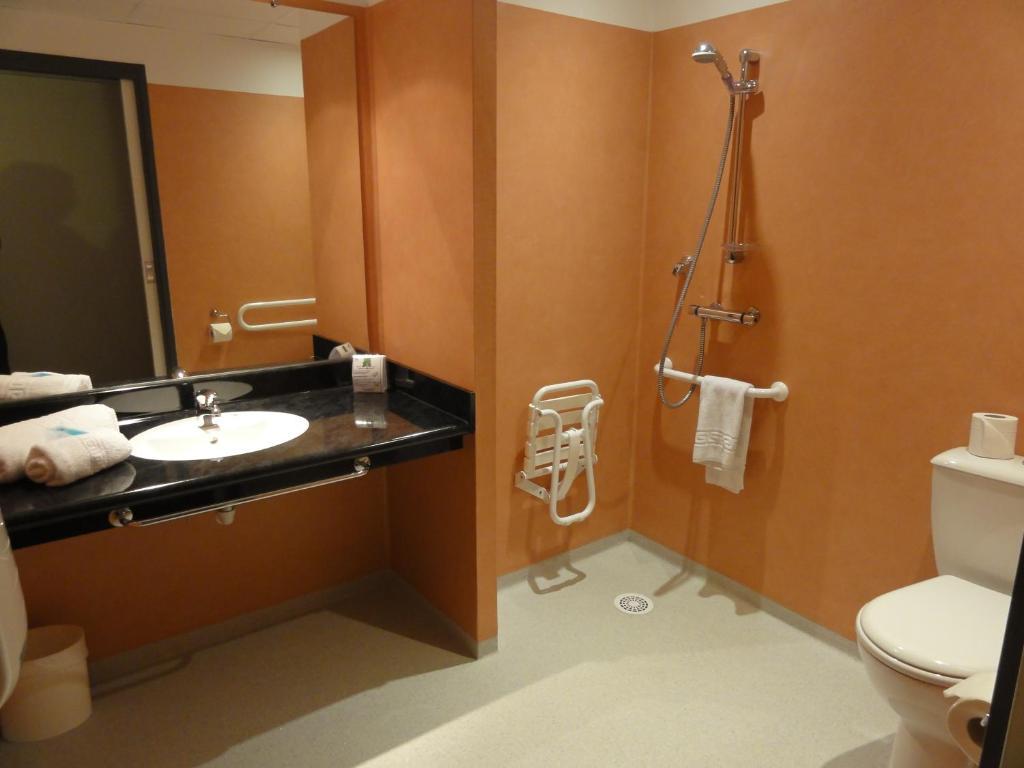 The Originals City, Plume Hotel, Bressuire Bagian luar foto
